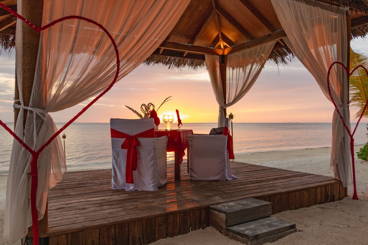 maldives resort honeymoon